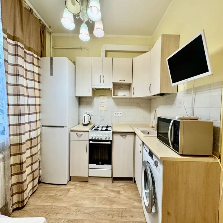 Квартира 1-комнатная квартира у метро Фрунзенская — Москва