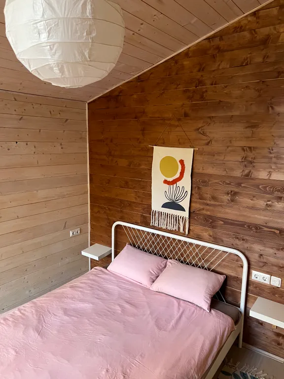 Шале с панорамными окнами и видом на озеро Чебаркуль