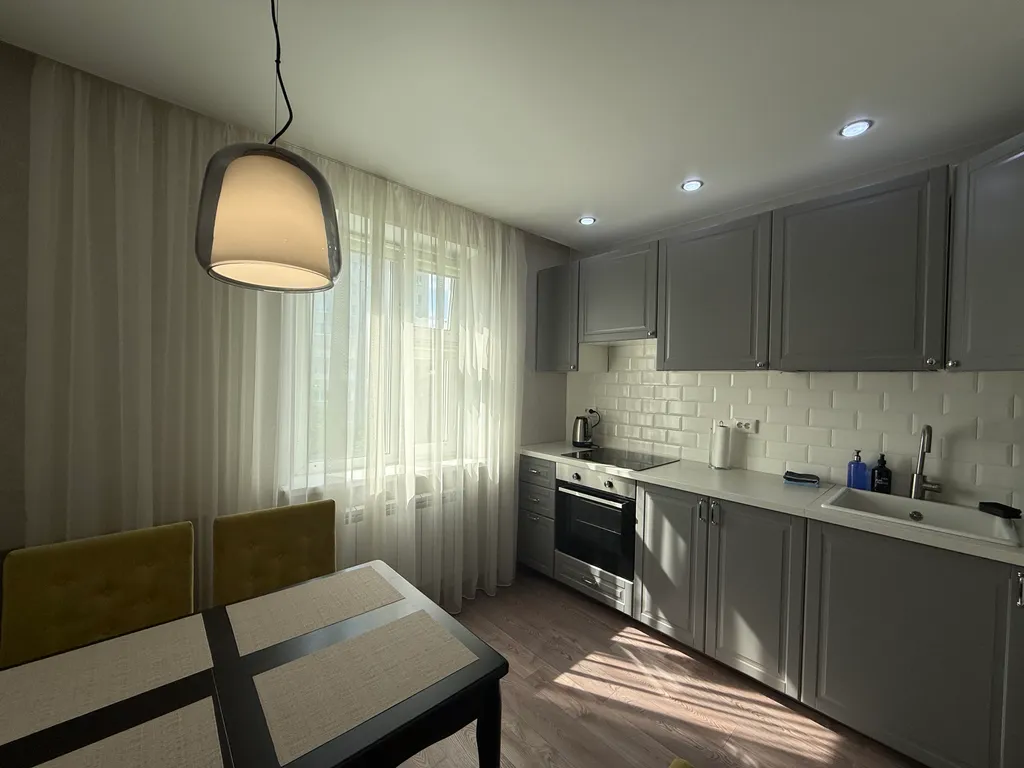 1-я квартира с евроремонтом — аренда посуточно в Ноябрьск