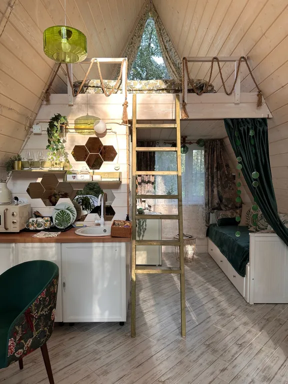 Коттедж Aframe домик Изумруд в чаще леса — Тосно