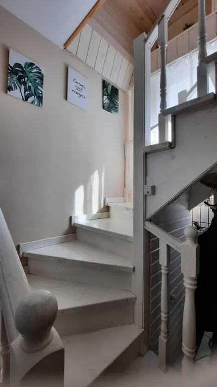 Семейный домик с видом на храм