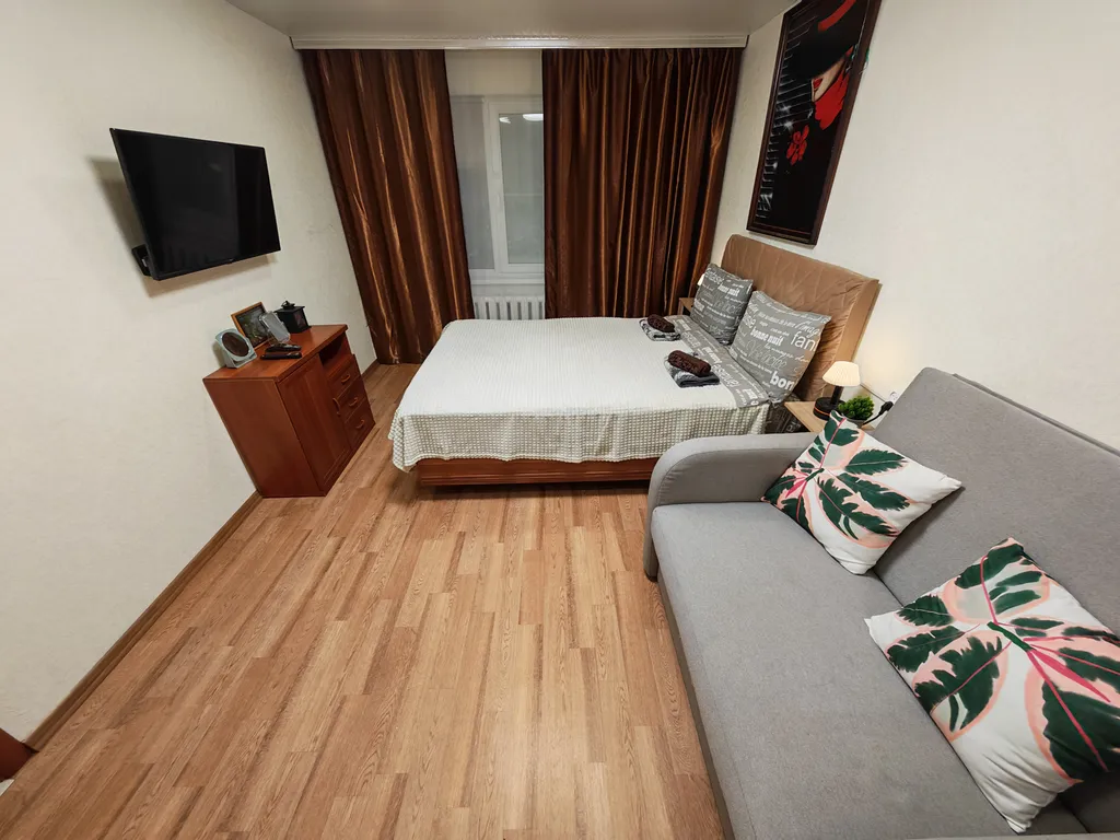 Трёхкомнатная квартира у Семёновского озера