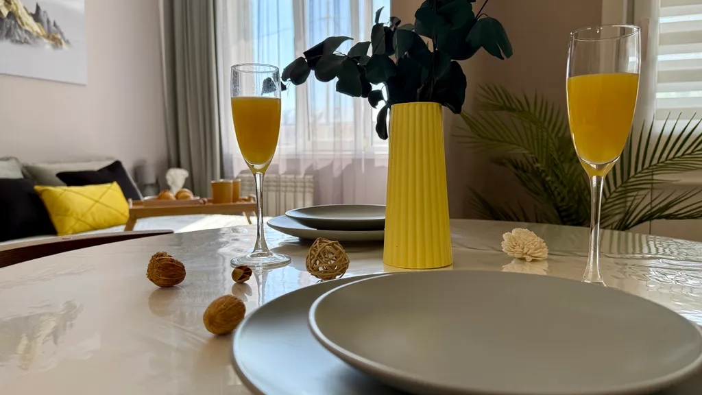 Студия Loft у Патронного для 4 гостей