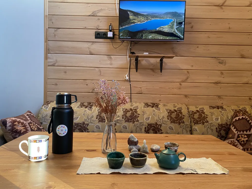 Дом Света с видом на горы в аутентичном пространстве Sunsvet