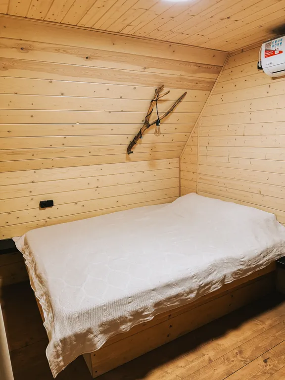 Загородный комплекс с бассейном, баней на дровах и горячим чаном