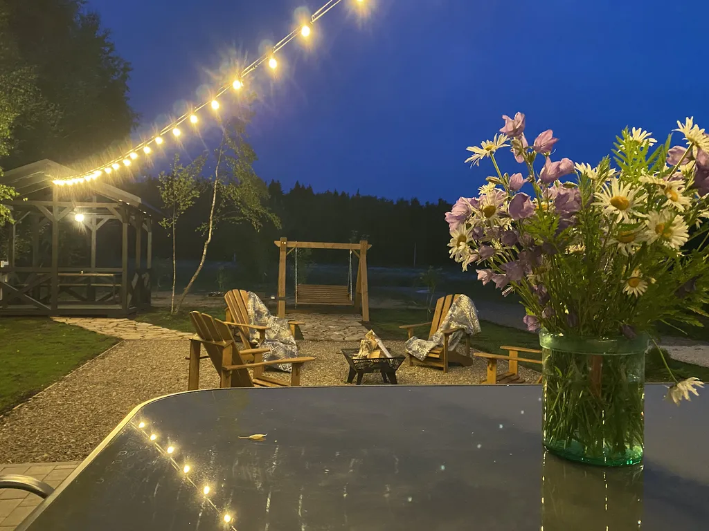 Коттедж Уютный домик в лесу, собственный шикарный пруд с пляжем — Озёры