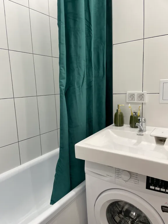 Красивая и уютная студия с видом на закат