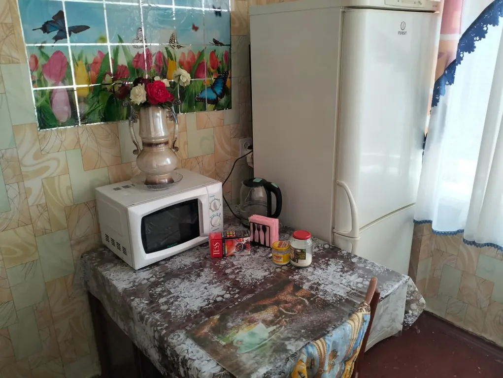 Не большая квартира в районе парка аллеи роз