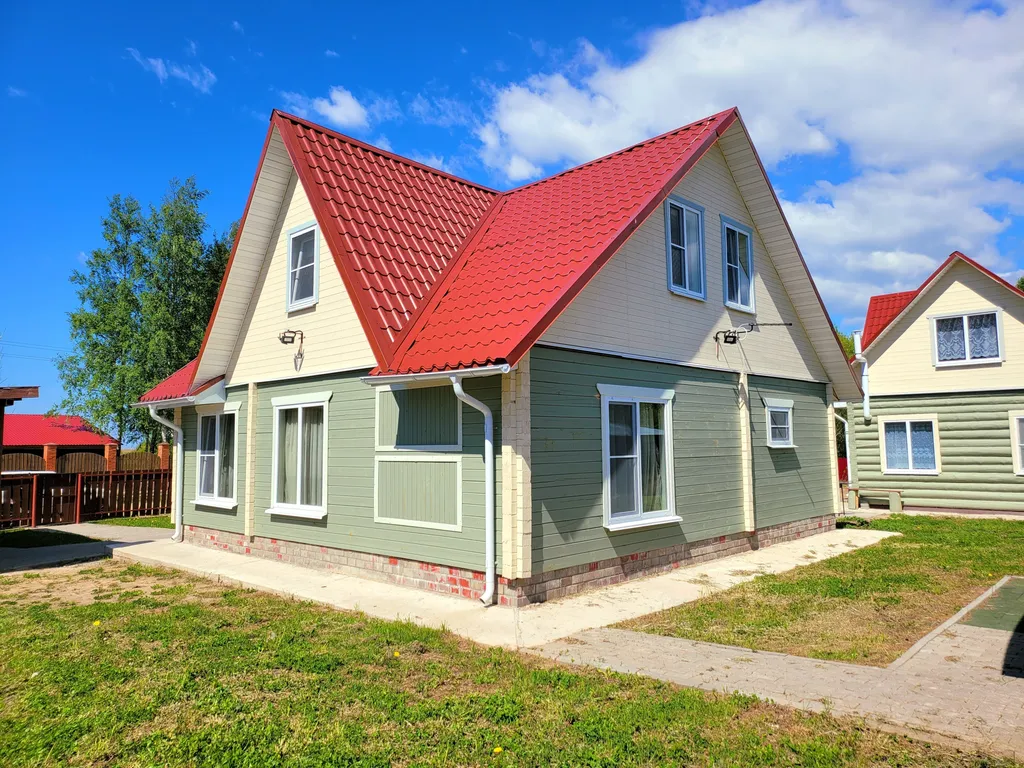 Коттедж Дом с сауной в 200 метрах от озера, с 5 спальнями, качелями и мангалом — аренда посуточно в Псков