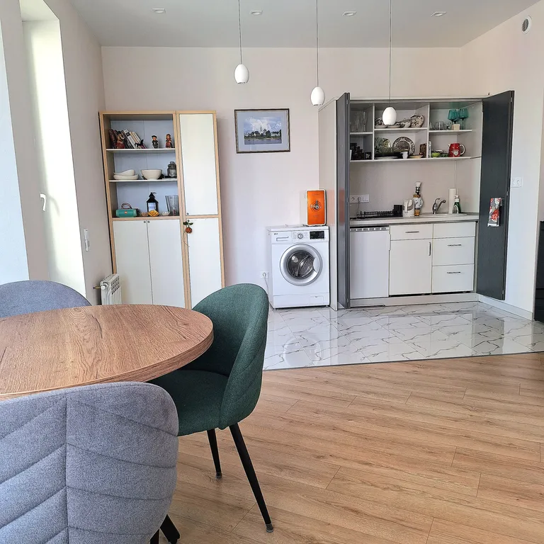 Уютная двухкомнатная квартира в центре города