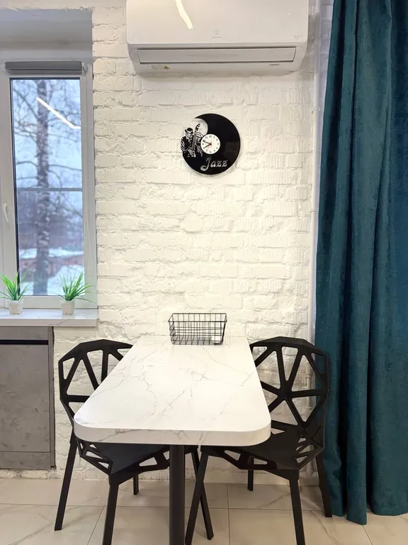 KenigApart Шикарная евротрешка в самом центре города