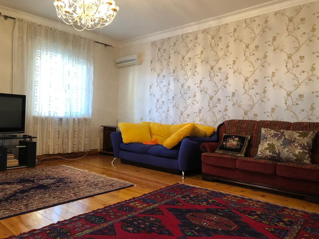 Дом на берегу Каспийского моря вблизи Дербента