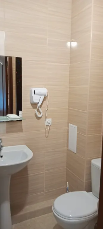 Четырёхместный люкс с выходом на террасу 12