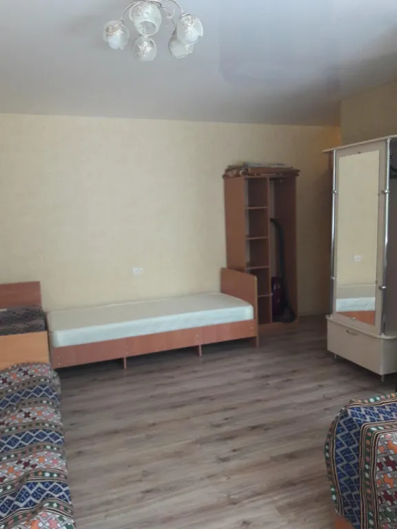 1-ая квартира на 1 этаже в Центре города (без балкона) — аренда посуточно в Евпатория