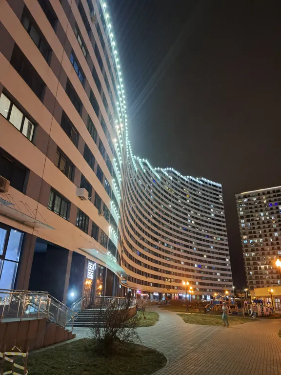 Шикарные апартаменты у метро в Минск-Мир