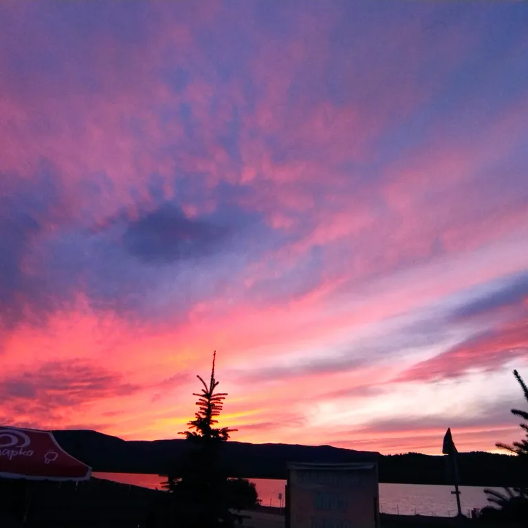 Дом у озера