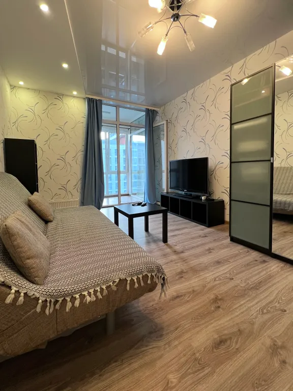 Большая семейная квартира с джакузи, двумя спальнями, кухней-гостиной