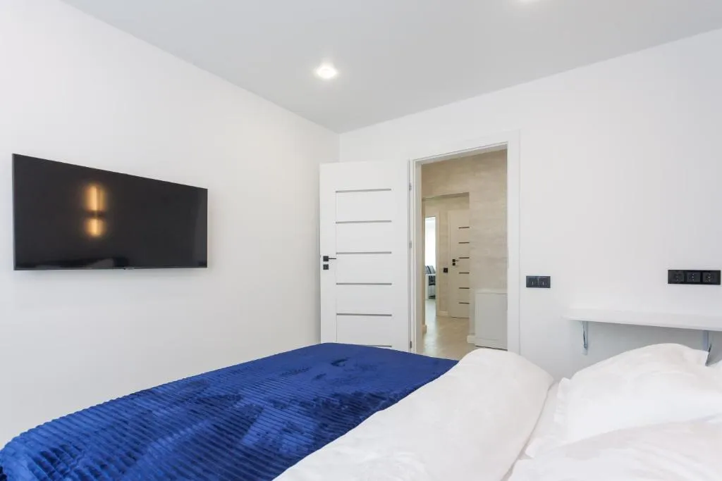 Современная 3-комнатная квартира напротив площади Победы