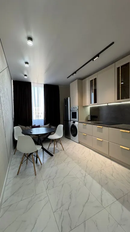 2-комнатная Квартира — аренда посуточно в Симферополь