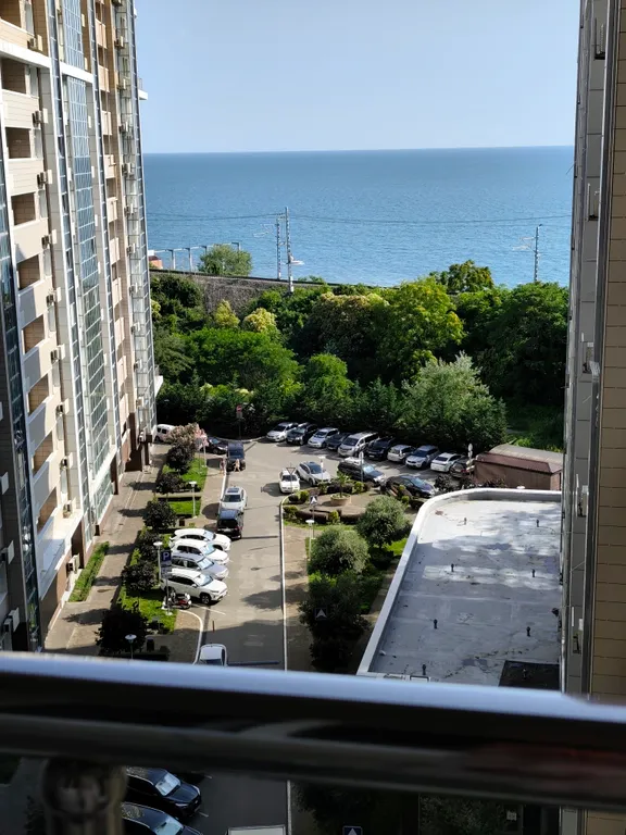 Квартира Двухкомнатная с балконом и видом на море — аренда посуточно в Сочи