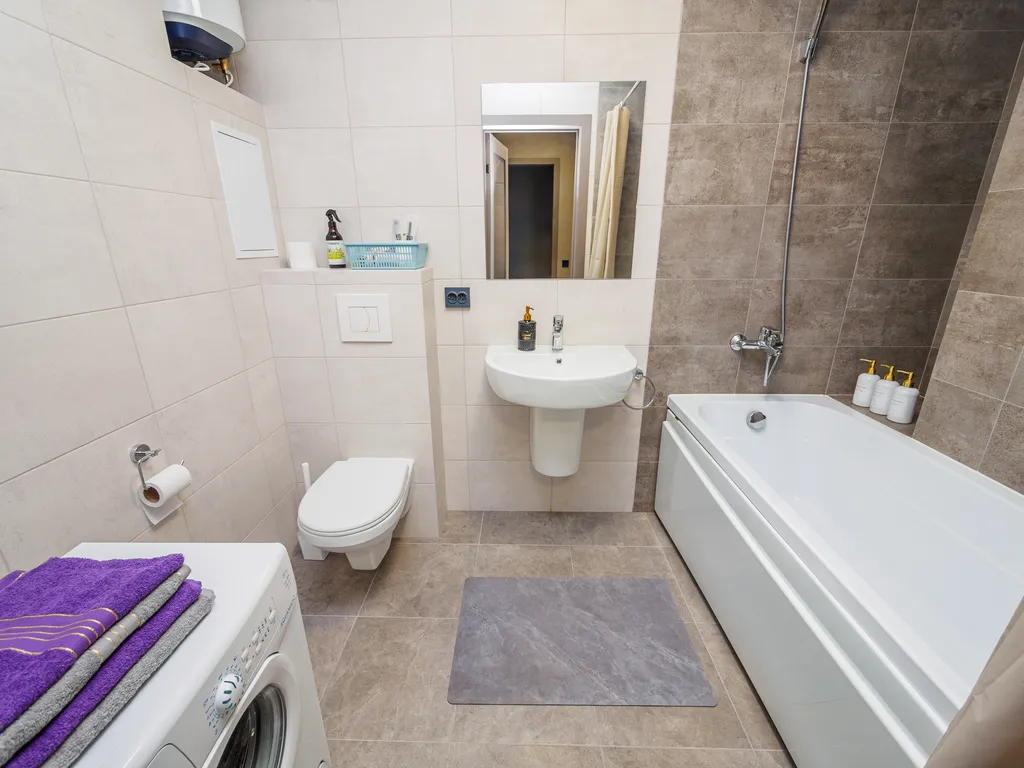 Квартира Уютные апартаменты в центре левого берега Иртыша — Омск