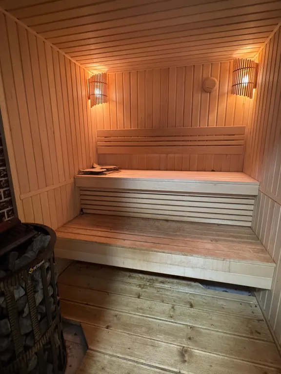 Уютный домик вдали от городской суеты