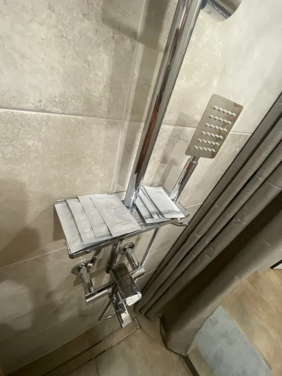 Дом с подогреваемым бассейном и баней в адыгее