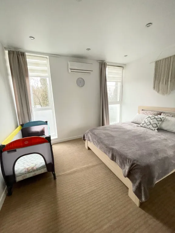 Просторный 3-комнатный апартамент с видом на море