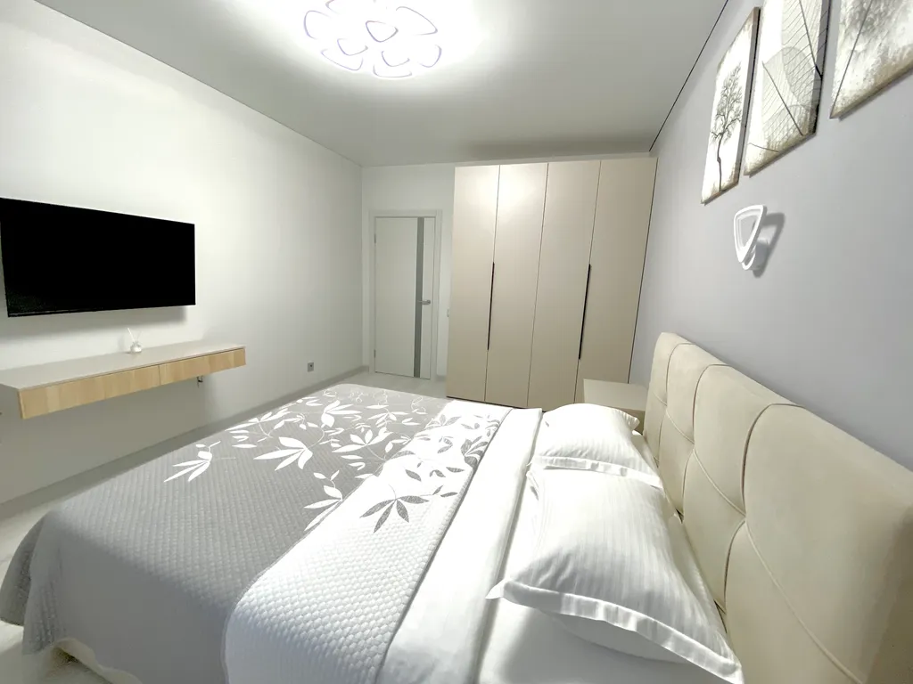 Квартира в доме бизнес-класса Премьер — аренда посуточно в Пермь