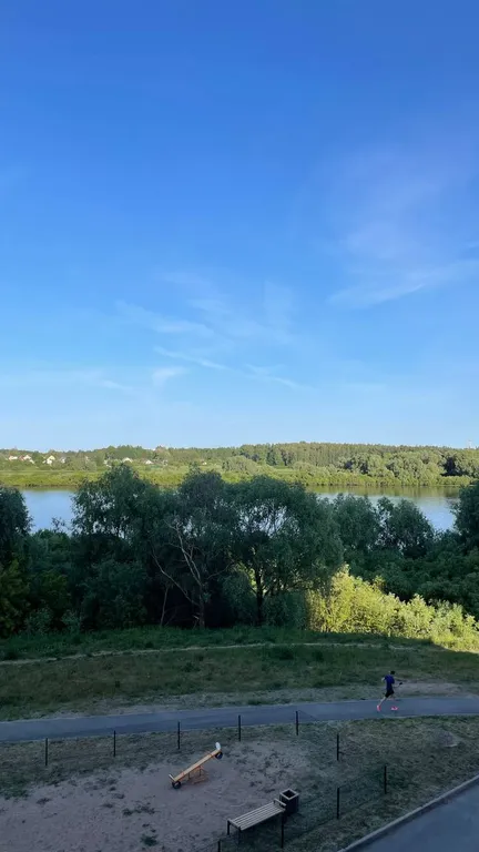 Студия с видом на реку