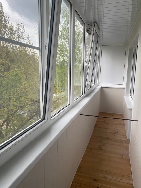 Чистая, светлая квартира в центре поселка