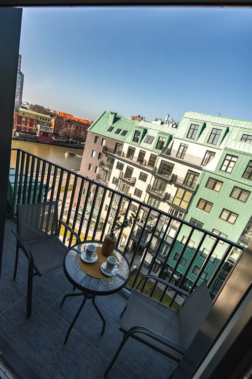 Квартира Дизайнерский апартамент в ЖК Рыбная Деревня с видом на реку — Калининград