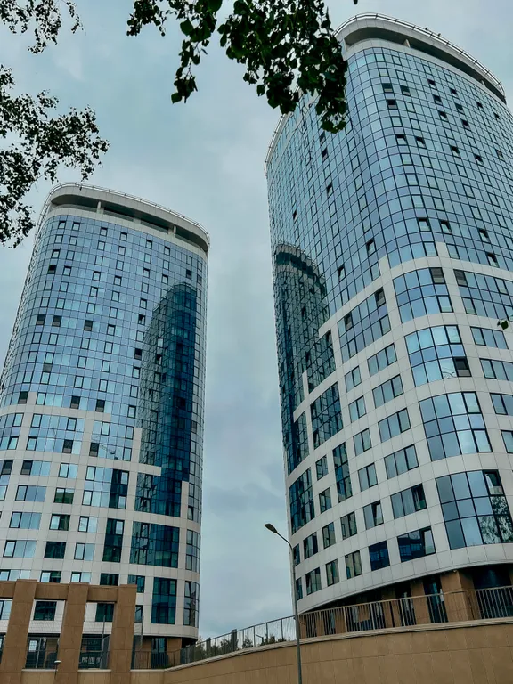 Студия-люкс с великолeпным видом нa гоpод и наберeжную