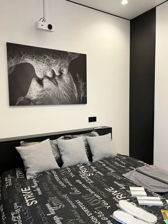 Апартаменты с джакузи кинопроектором и игровой приставкой