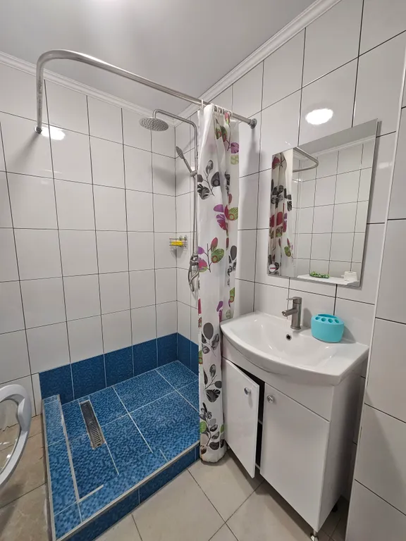 Квартира рядом с морем, речкой и горами