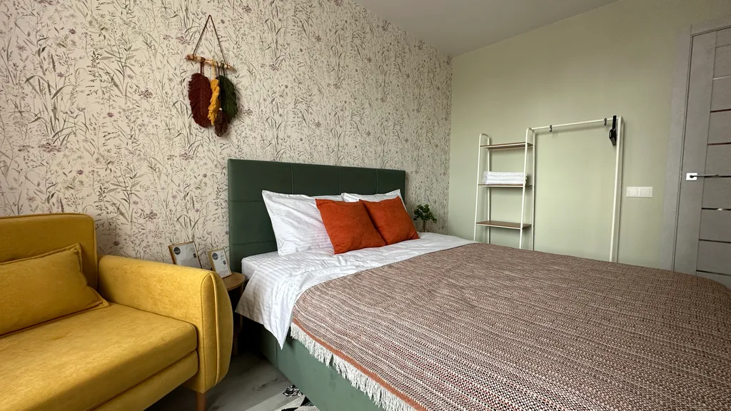 Яркий просторный апартамент около ЖД вокзала