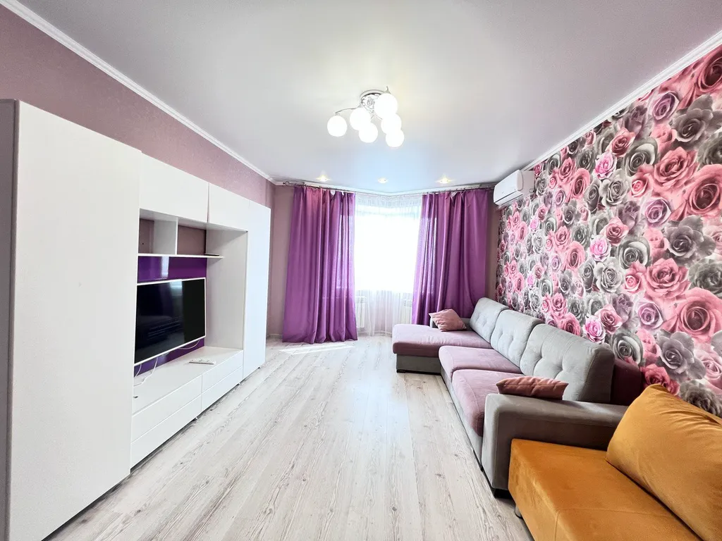 Двухкомнатная ЦЕНТР новый дом