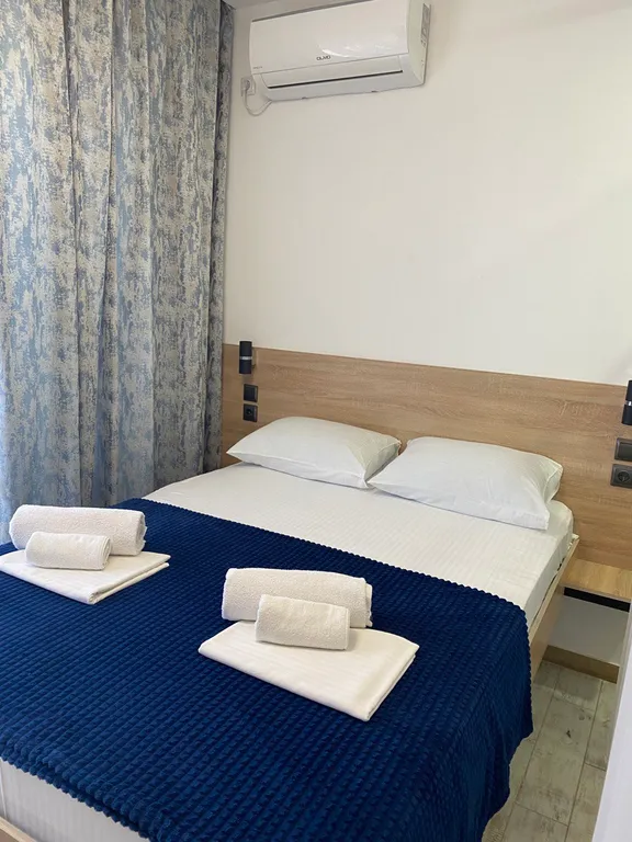 Двухместный люкс с парящей кроватью и балконом