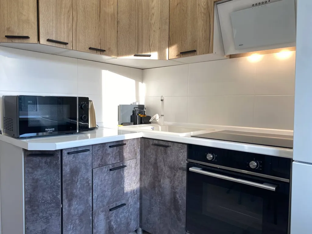 Солнечная двушка с новым ремонтом рядом с театром Чехова