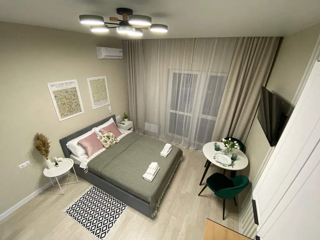 Красивая, новая, уютная студия недалеко от моря