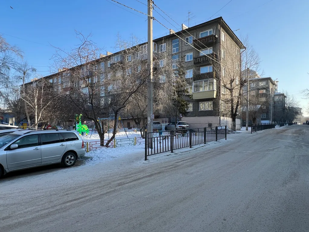 Теплая 1-к кв рядом с жд вокзалом. Не берем оплату за финальную уборку