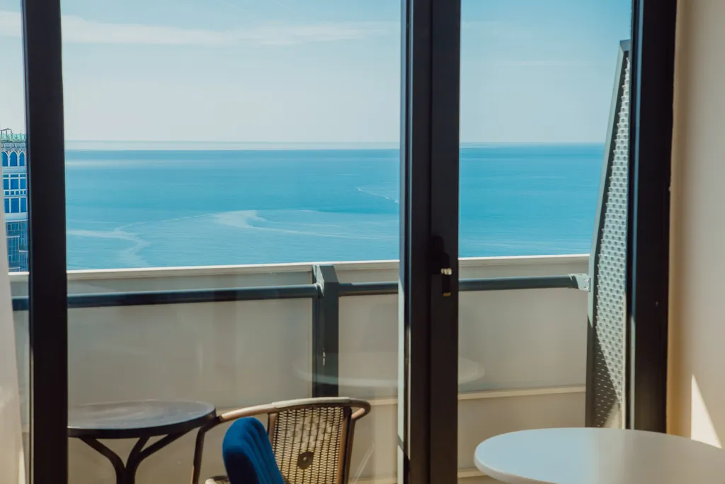 Апартаменты с видом на море на первой линии