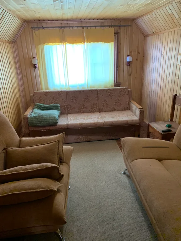 Дачный дом на берегу озера