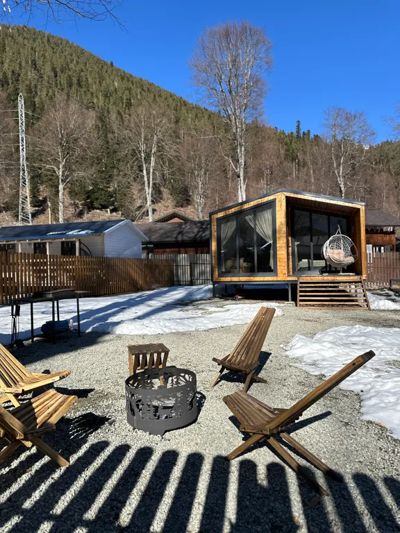 Коттедж Коттедж Уютный барнхаус с большими панорамными окнами — Архыз