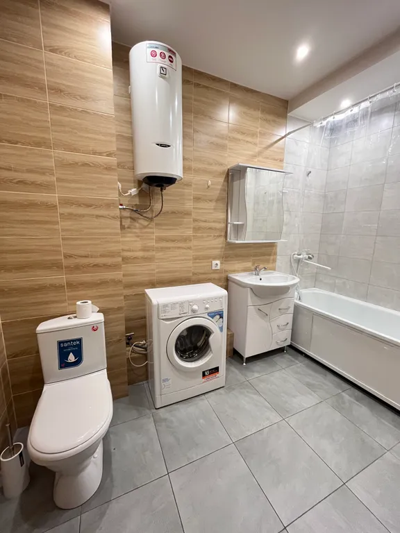 Большая двухкомнатная рядом с жд вокзалом