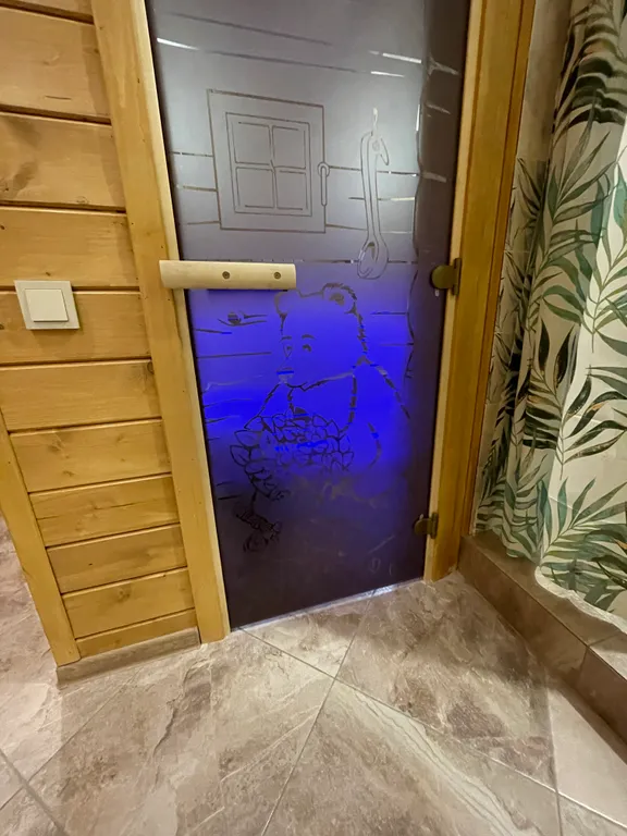 Дом в Лесном на берегу