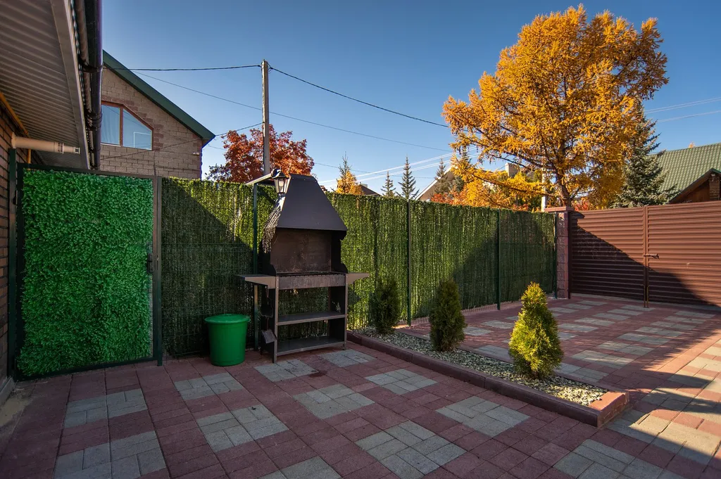 Новое бунгало с мангалом и верандой