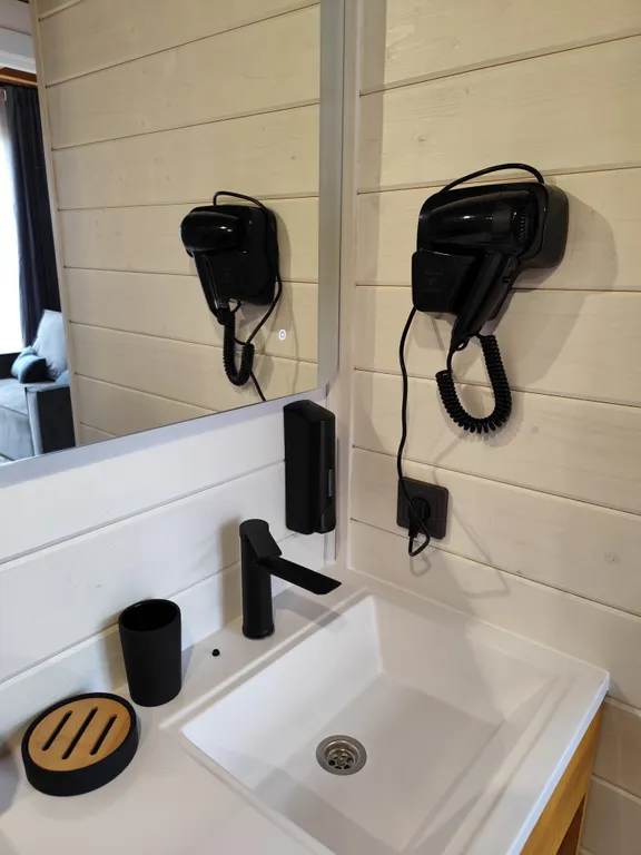 Апартамент на горе с видом на море и сад