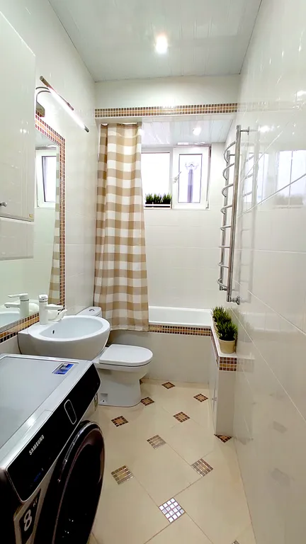 Два шага от центра