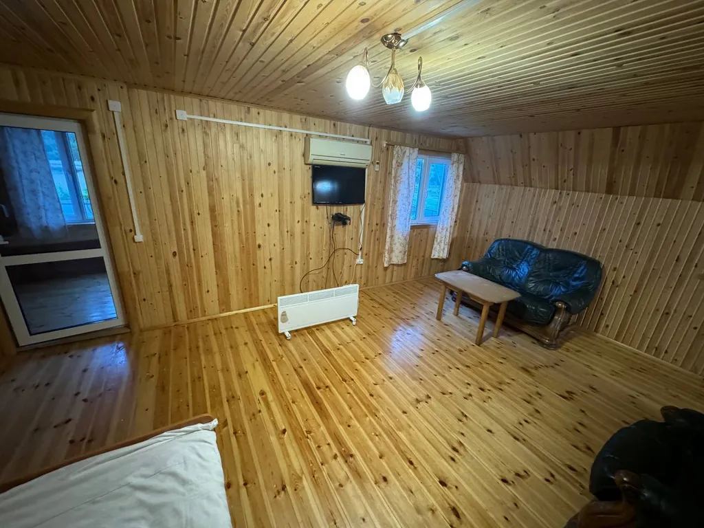 Усадьба Гусли, Кедр